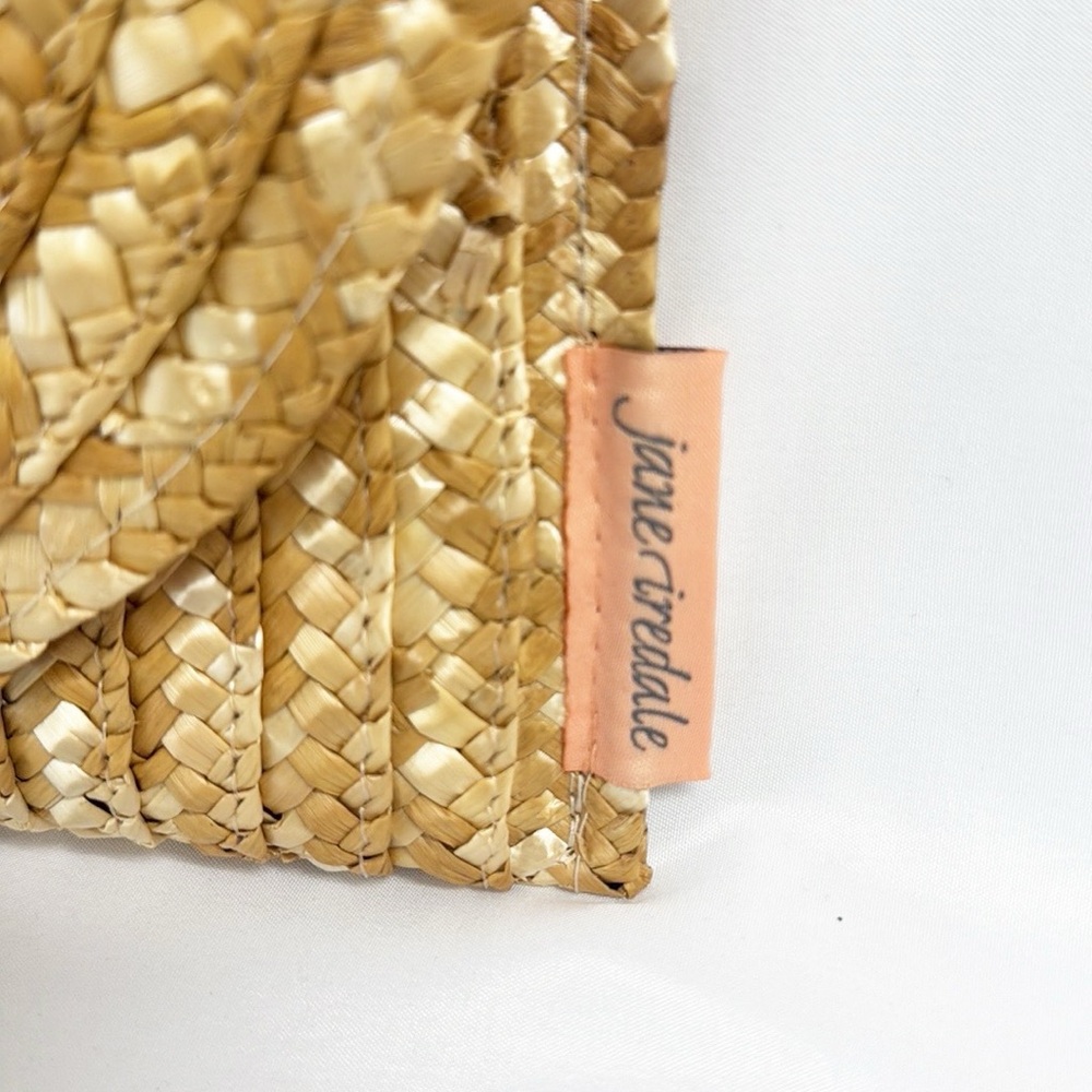 JANE IREDALE Small straw pouch Size 9 1/4”x6 1/4” - Picture 2 of 4